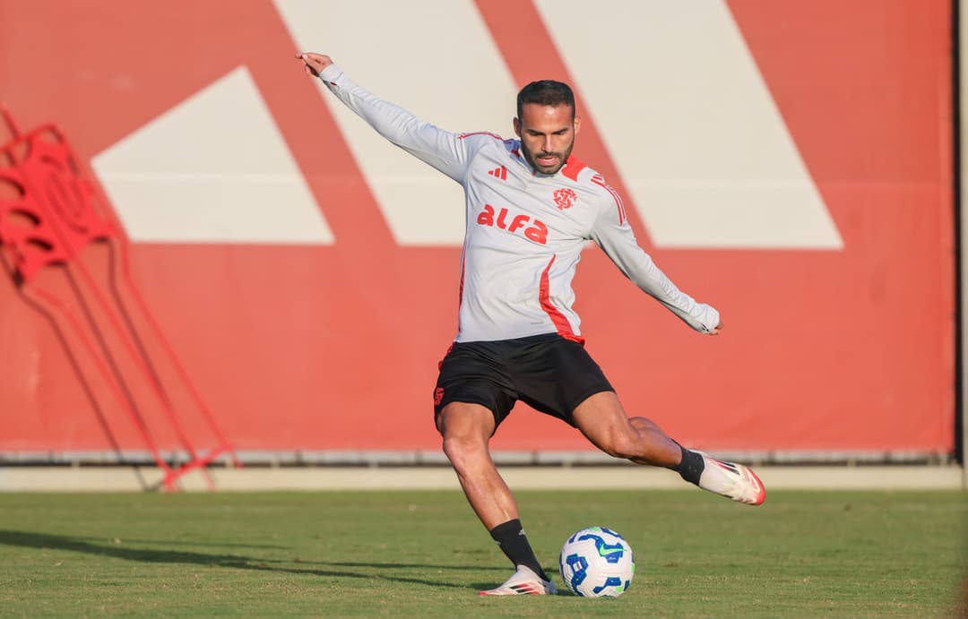Tarde de trabalho após classificação na Copa do Brasil