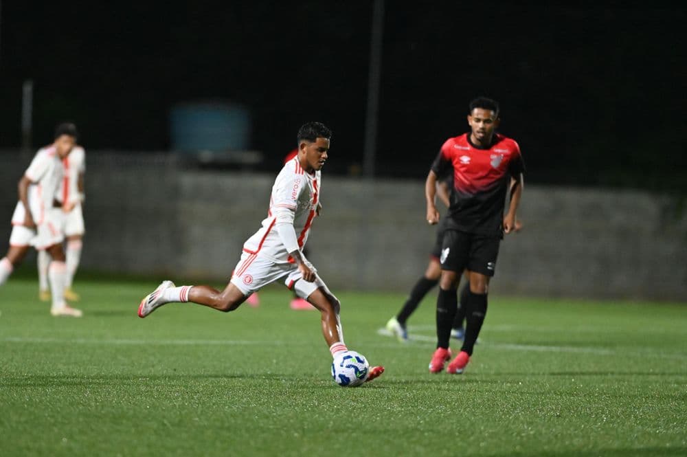 Celeiro de Ases é superado pelo Athletico-PR no Brasileiro Sub-20