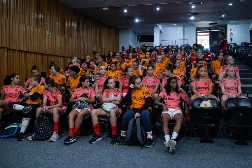 Base das Gurias Coloradas inicia trabalhos para a temporada de 2025