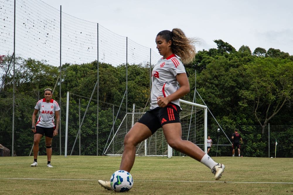 Gurias Coloradas iniciam semana de trabalho visando o Fluminense pela Série A1