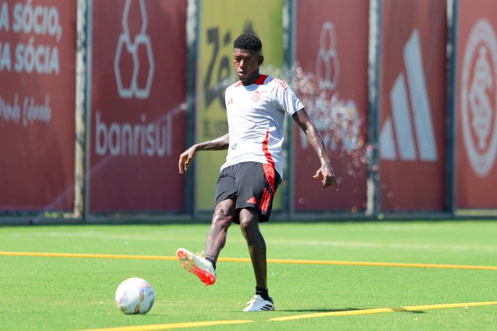 Colorado vai a Ijuí para duelo com São Luiz